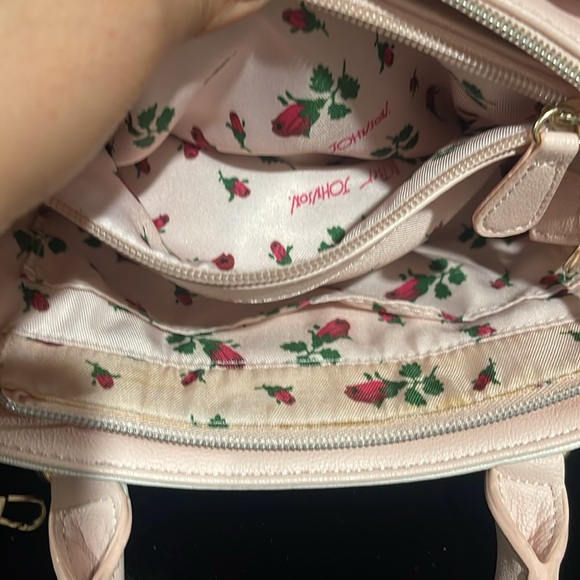 BETSEY JOHNSON White Crossbody/Handbag with Pink Gradient Ruffles - Picture 9 of 16